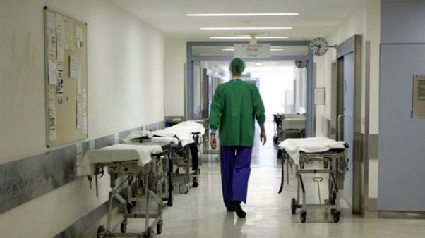Neonata muore Siena poche ore dopo parto Neonata muore Siena poche ore dopo parto
