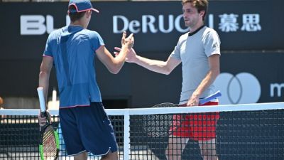 Tennis: Simon encore éliminé en demi-finales à Sydney Tennis: Simon encore éliminé en demi-finales à Sydney