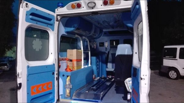 Parto in ambulanza in stazione servizio Parto in ambulanza in stazione servizio