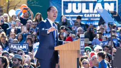 Un ex-ministre d'Obama, Julian Castro, rejoint la course à la présidentielle Un ex-ministre d'Obama, Julian Castro, rejoint la course à la présidentielle