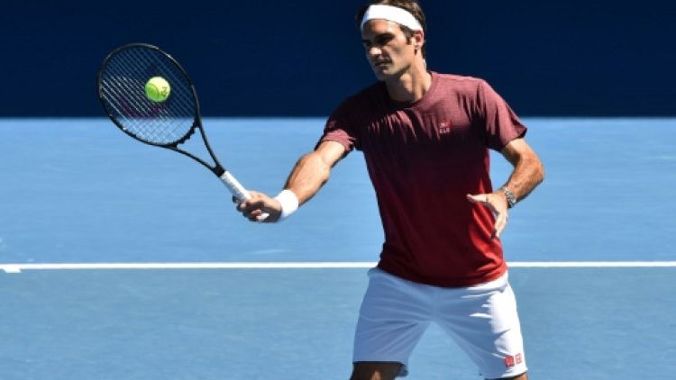 Federer n'a "toujours pas arrêté de décision" pour la terre battue en 2019