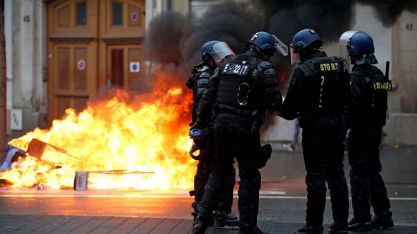French media denounce violent 'yellow vest' attacks on press French media denounce violent 'yellow vest' attacks on press