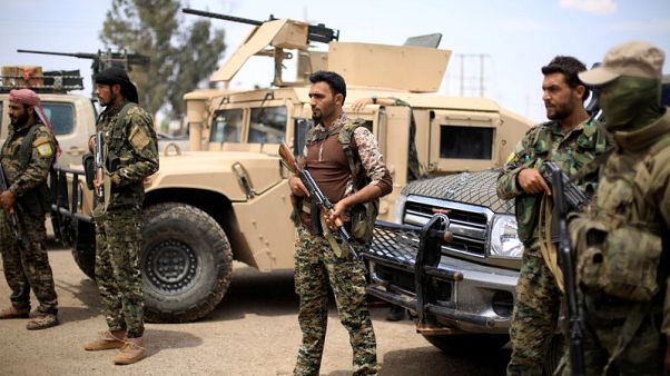 قوات سوريا الديمقراطية: الدولة الإسلامية "تعيش لحظاتها الأخيرة" قوات سوريا الديمقراطية: الدولة الإسلامية "تعيش لحظاتها الأخيرة"