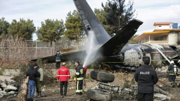 Quinze morts dans le crash d'un avion cargo en Iran Quinze morts dans le crash d'un avion cargo en Iran