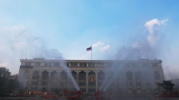 Thai capital fires water cannon into the air to fight pollution Thai capital fires water cannon into the air to fight pollution