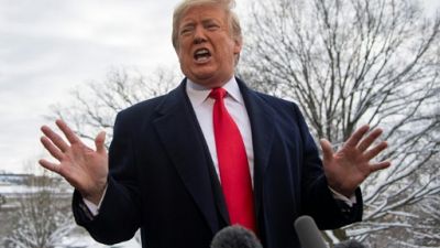 Donald Trump assure n'avoir jamais travaillé pour Moscou Donald Trump assure n'avoir jamais travaillé pour Moscou