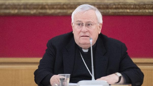Cei: non dividersi su poveri e migranti Cei: non dividersi su poveri e migranti
