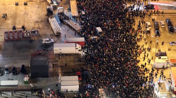 وفاة رئيس بلدية جدانسك البولندية بعد تعرضه للطعن وفاة رئيس بلدية جدانسك البولندية بعد تعرضه للطعن