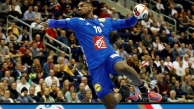 Hand: La France bat la Corée avant le choc contre l'Allemagne Hand: La France bat la Corée avant le choc contre l'Allemagne