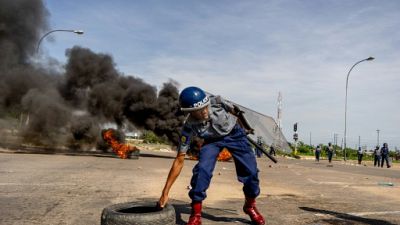 Zimbabwe: les rues d'Harare désertes au lendemain de manifestations meurtrières Zimbabwe: les rues d'Harare désertes au lendemain de manifestations meurtrières