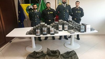 Porto Gioia T., sequestro 115 kg cocaina Porto Gioia T., sequestro 115 kg cocaina