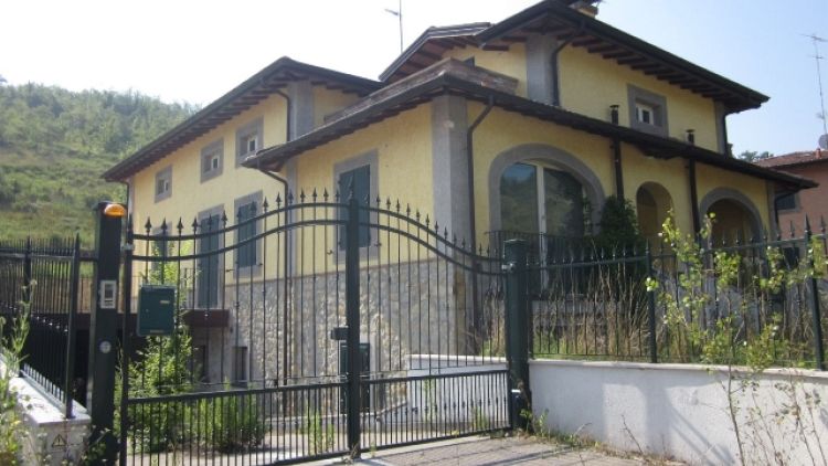 Centro antiviolenza in villa confiscata