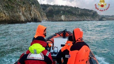 Trovato cadavere pescatore 17enne Trovato cadavere pescatore 17enne