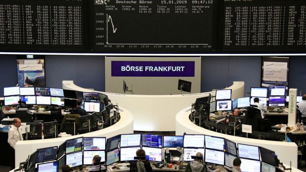 الأسهم والبنوك الأوروبية ترتفع بعد رفض اتفاق الانفصال البريطاني الأسهم والبنوك الأوروبية ترتفع بعد رفض اتفاق الانفصال البريطاني