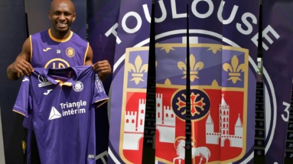 Stéphane Mbia lors de sa présentation à Toulouse, le 24 août 2018 Stéphane Mbia lors de sa présentation à Toulouse, le 24 août 2018