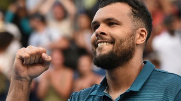 Open d'Australie: onze ans après, Tsonga s'offre un flash-back contre Djokovic Open d'Australie: onze ans après, Tsonga s'offre un flash-back contre Djokovic