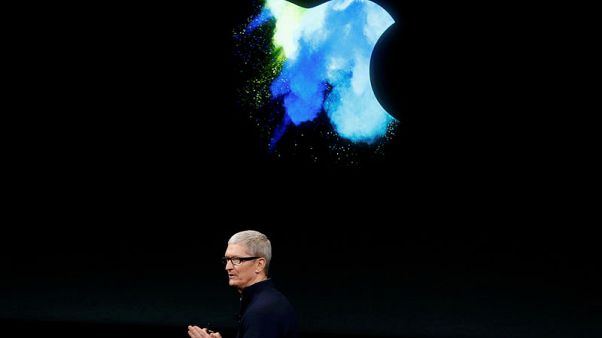 Apple plans some hiring reductions after selling fewer iPhones - Bloomberg Apple plans some hiring reductions after selling fewer iPhones - Bloomberg