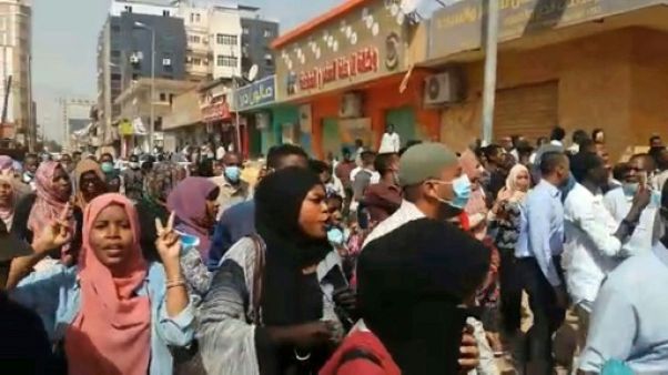 Soudan: un médecin et un enfant tués lors de manifestations contre le pouvoir Soudan: un médecin et un enfant tués lors de manifestations contre le pouvoir