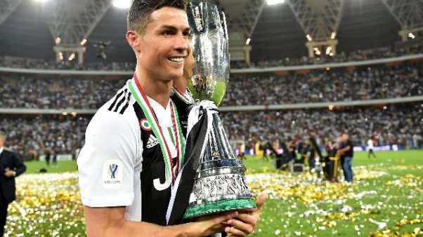 Anche Mayweather fa festa con C.Ronaldo Anche Mayweather fa festa con C.Ronaldo
