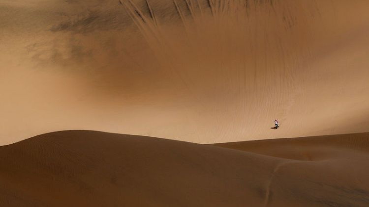 The Dakar, a world of sand and solitude