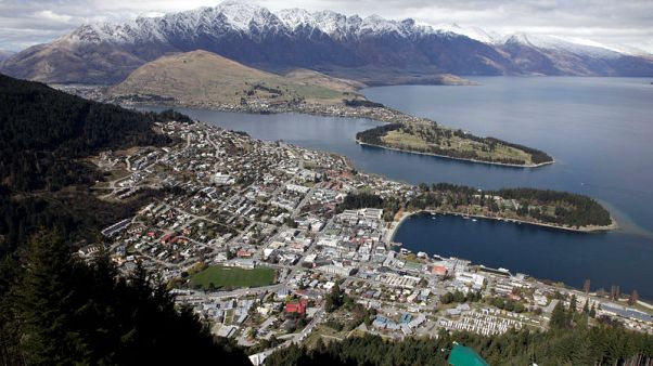100% Pure? New Zealand's deteriorating water raises a stink 100% Pure? New Zealand's deteriorating water raises a stink