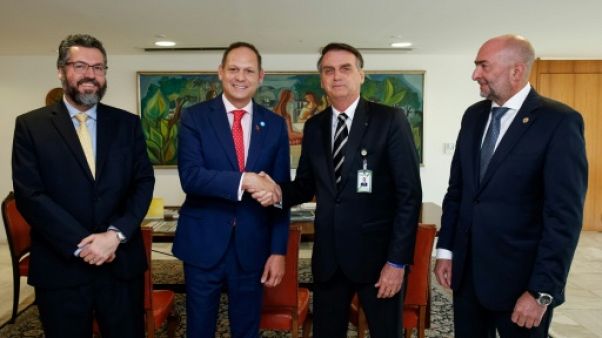 Bolsonaro promet devant l'opposition vénézuélienne d'agir contre Maduro Bolsonaro promet devant l'opposition vénézuélienne d'agir contre Maduro