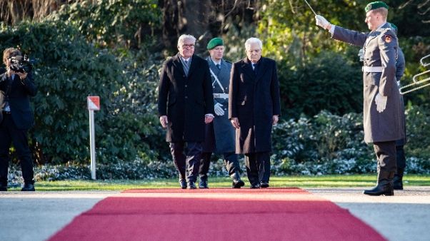 Mattarella, riflettere su austerity Mattarella, riflettere su austerity