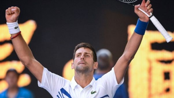Open d'Australie: Djokovic perd un set contre Shapovalov Open d'Australie: Djokovic perd un set contre Shapovalov