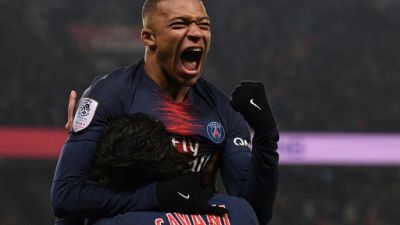 Ligue 1: Le PSG s'offre un record, mais perd Verratti sur blessure Ligue 1: Le PSG s'offre un record, mais perd Verratti sur blessure