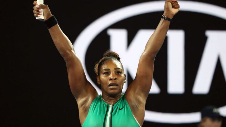 Serena edges top seed Halep to reach quarters