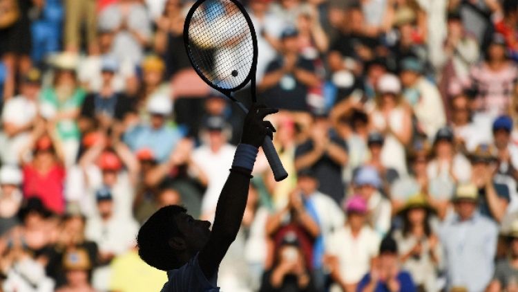 Tennis: Australia, Djokovic ai quarti