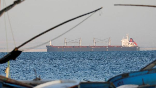 إيرادات قناة السويس المصرية ترتفع إلى 5.7 مليار دولار في 2018 إيرادات قناة السويس المصرية ترتفع إلى 5.7 مليار دولار في 2018