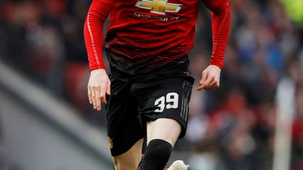 Midfielder McTominay commits future to Manchester United Midfielder McTominay commits future to Manchester United
