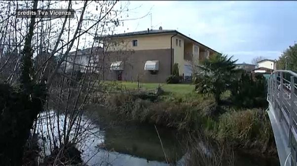 Madre uccide neonata, due i colpi subiti Madre uccide neonata, due i colpi subiti