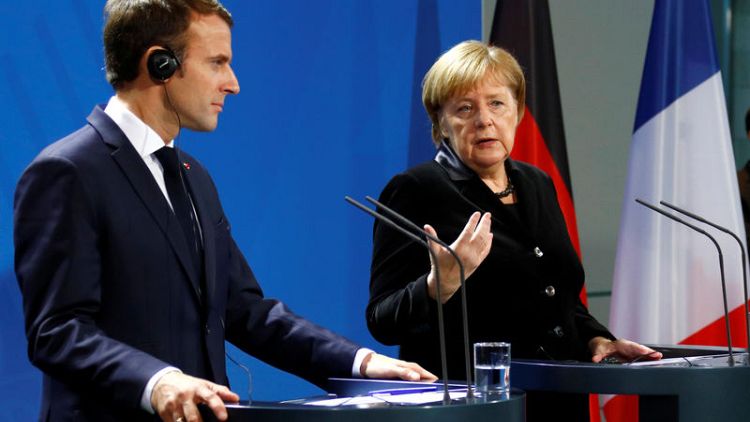 زعيما فرنسا وألمانيا يحاولان تنشيط المشروع الأوروبي