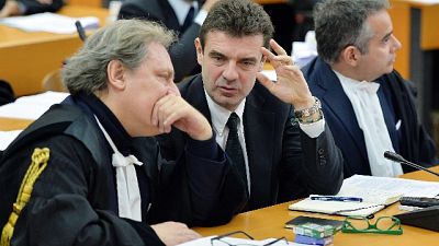 Fondi Piemonte,incontri bar non politica Fondi Piemonte,incontri bar non politica