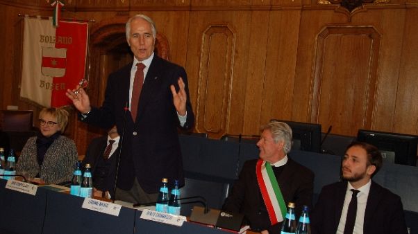 Malagò, bene dossier Italia per 2026 Malagò, bene dossier Italia per 2026