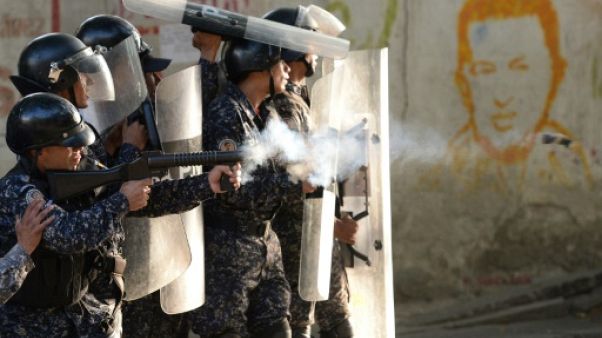 Le Venezuela accuse Washington d'avoir ordonné "un coup d'État fasciste" Le Venezuela accuse Washington d'avoir ordonné "un coup d'État fasciste"