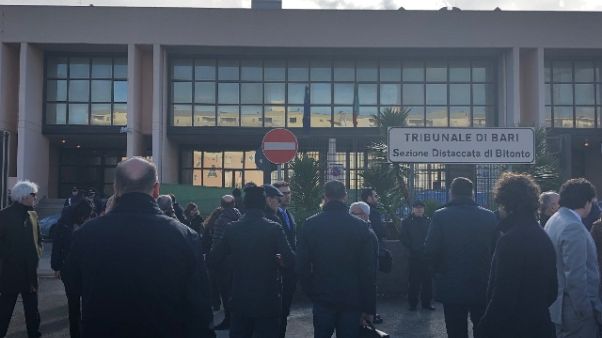 Rientrato allarme bomba Tribunale Rientrato allarme bomba Tribunale
