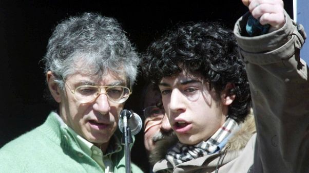 Lega, Pg Milano: querela anche ai Bossi Lega, Pg Milano: querela anche ai Bossi