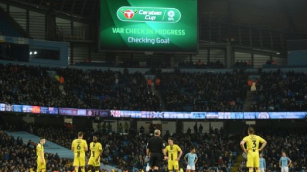L'arbitrage vidéo s'impose en Europe, mais reste perfectible L'arbitrage vidéo s'impose en Europe, mais reste perfectible