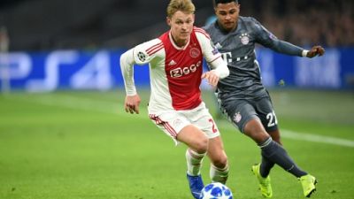 Transfert: le Barça emporte la pépite Frenkie de Jong, doublant le PSG Transfert: le Barça emporte la pépite Frenkie de Jong, doublant le PSG