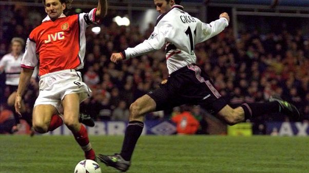 FA Cup heavyweights Arsenal and United kick off fourth round FA Cup heavyweights Arsenal and United kick off fourth round