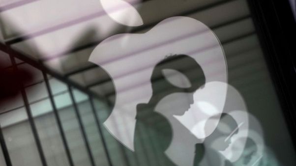 Apple dismisses over 200 staff from autonomous vehicle group - CNBC Apple dismisses over 200 staff from autonomous vehicle group - CNBC