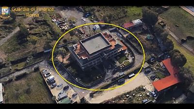 Sequestro da 2,4 mln a clan Casamonica Sequestro da 2,4 mln a clan Casamonica