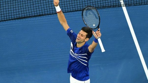 Open d'Australie: Djokovic ramène sèchement Pouille sur terre Open d'Australie: Djokovic ramène sèchement Pouille sur terre