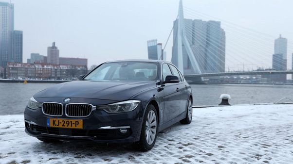 Seeking thrifty ways to cut pollution, Rotterdam links up with hybrid BMW owners Seeking thrifty ways to cut pollution, Rotterdam links up with hybrid BMW owners