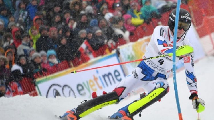 Ski: Clément Noël, la "machine" inarrêtable à Kitzbühel