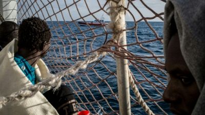 Plusieurs organisations demandent à l'Italie d'accueillir des mineurs secourus en Méditerranée Plusieurs organisations demandent à l'Italie d'accueillir des mineurs secourus en Méditerranée