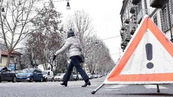 Si schianta con auto e abbandona ferite Si schianta con auto e abbandona ferite